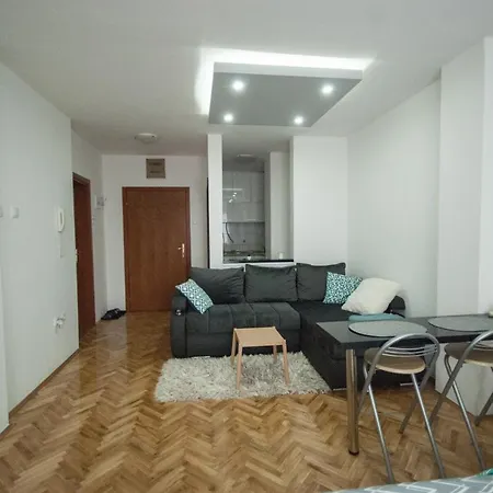 شقة Mm Lux Apartment,