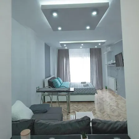 Apartment Mm Lux Apartment, Novi Sad